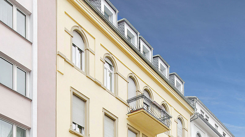 Sanierung einer Fassade in Wiesbaden, Moritzstraße 68
